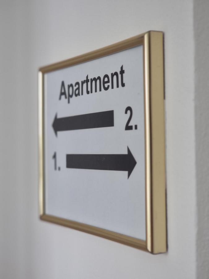 Modern & Cozy Apartment Near Hockey & Football Arena ブラチスラヴァ エクステリア 写真